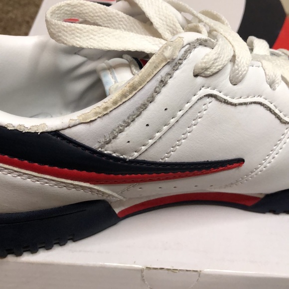 Fils - Picture 6 of 8